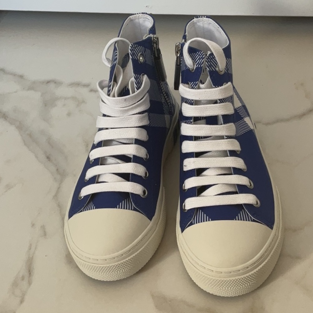 Burberry Blue and White Checkered High-Tops - Picture 2 of 8